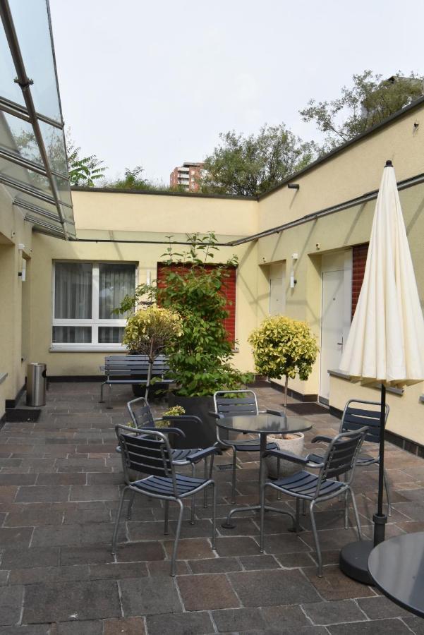 Hotel Du Commerce Basel Exterior photo